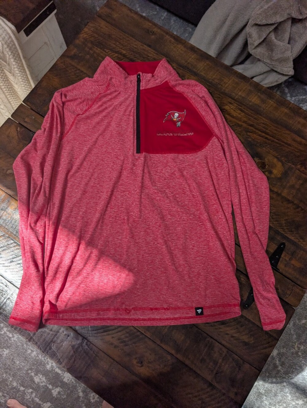 Fanatics Tampa Bay Bucs Red Heather Long-Sleeve Pocket Tee with Team Logo
